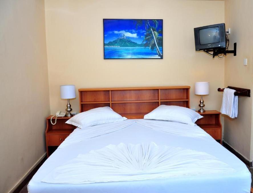 Hotel Milano Tourist Rest Anuradhapura Zewnętrze zdjęcie