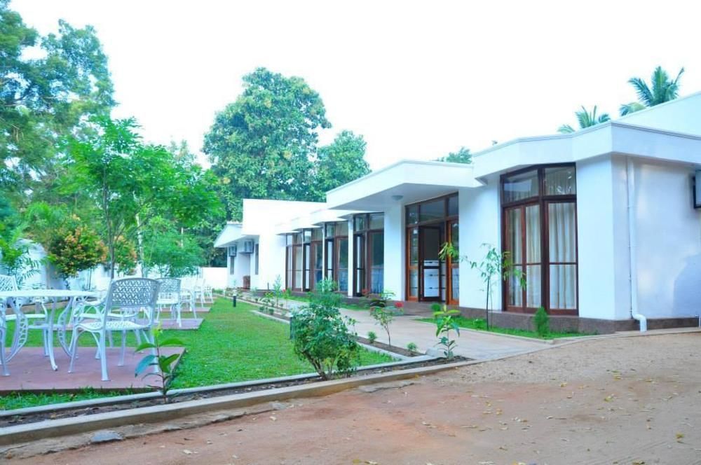 Hotel Milano Tourist Rest Anuradhapura Zewnętrze zdjęcie