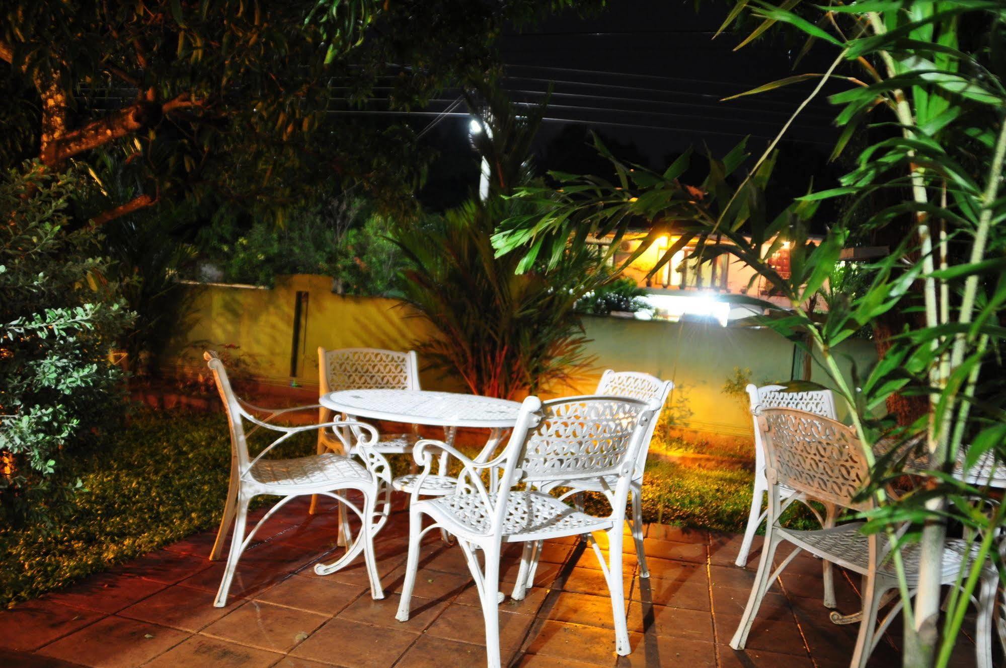 Hotel Milano Tourist Rest Anuradhapura Zewnętrze zdjęcie