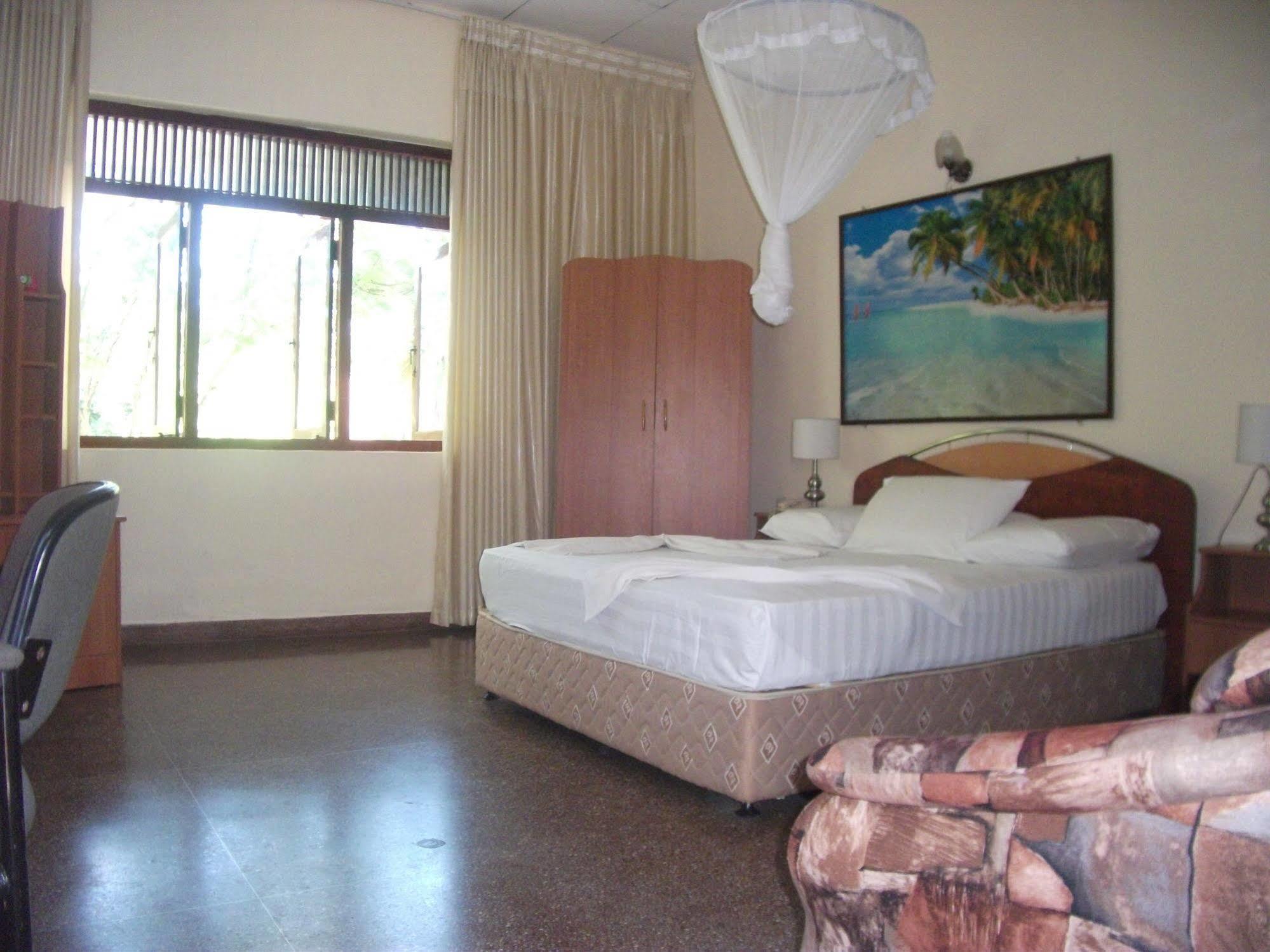 Hotel Milano Tourist Rest Anuradhapura Zewnętrze zdjęcie