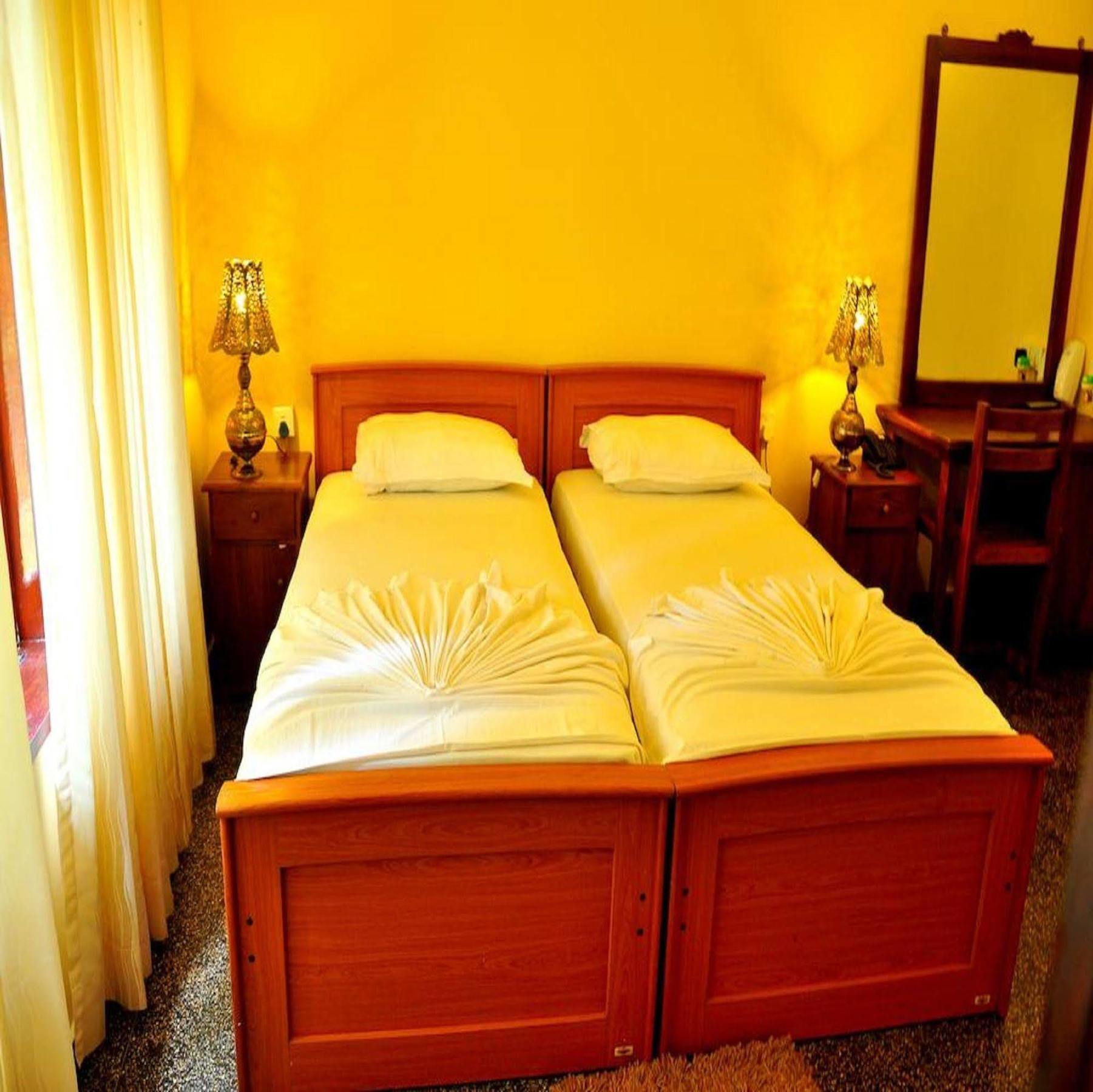 Hotel Milano Tourist Rest Anuradhapura Zewnętrze zdjęcie