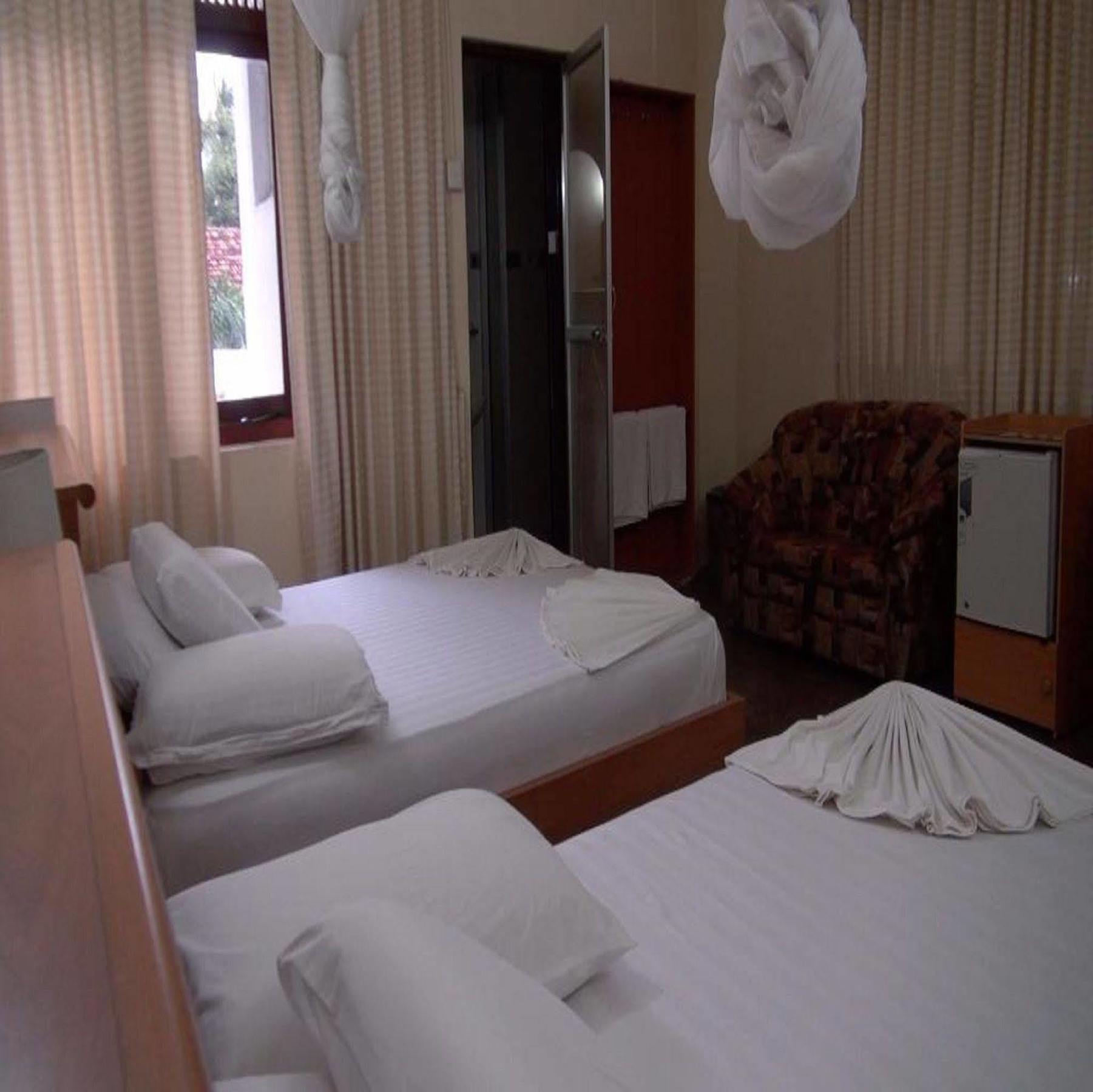 Hotel Milano Tourist Rest Anuradhapura Zewnętrze zdjęcie