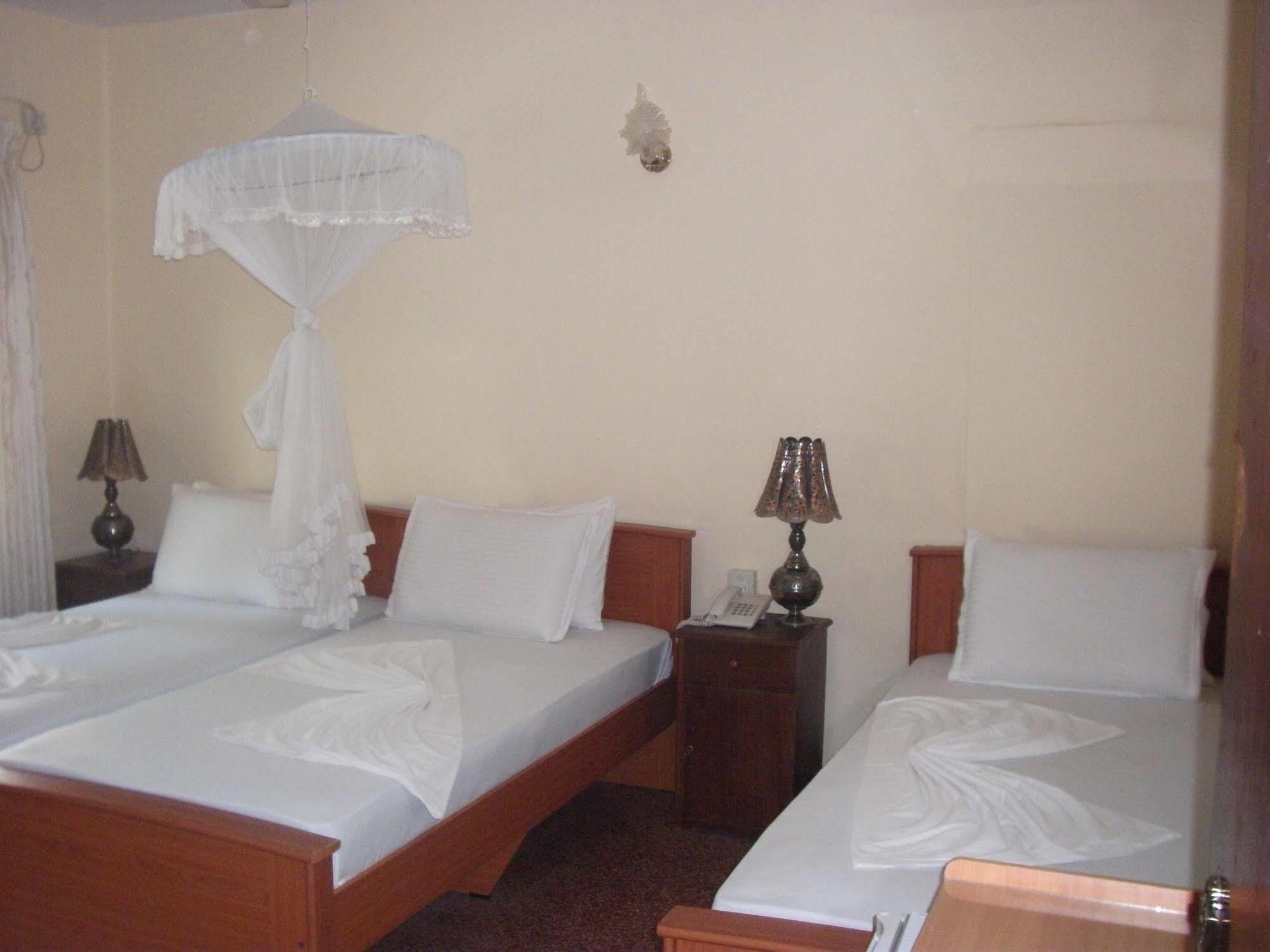 Hotel Milano Tourist Rest Anuradhapura Zewnętrze zdjęcie